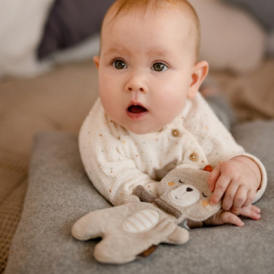 Игрушка-шуршалка Медвежонок fehnNATUR