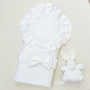 Одеяло утеплённое с поясом 95*95см(+/-5см), молочный/бантики